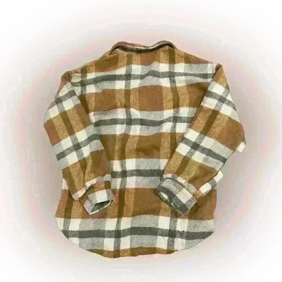 Long oversized plaid neutral colored fleece like button up size small NWOT - Picture 3 of 4